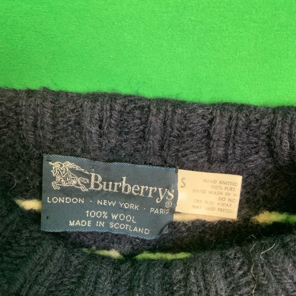 Burberry’s Winter Sweater True Vintage Size S - Picture 3 of 4